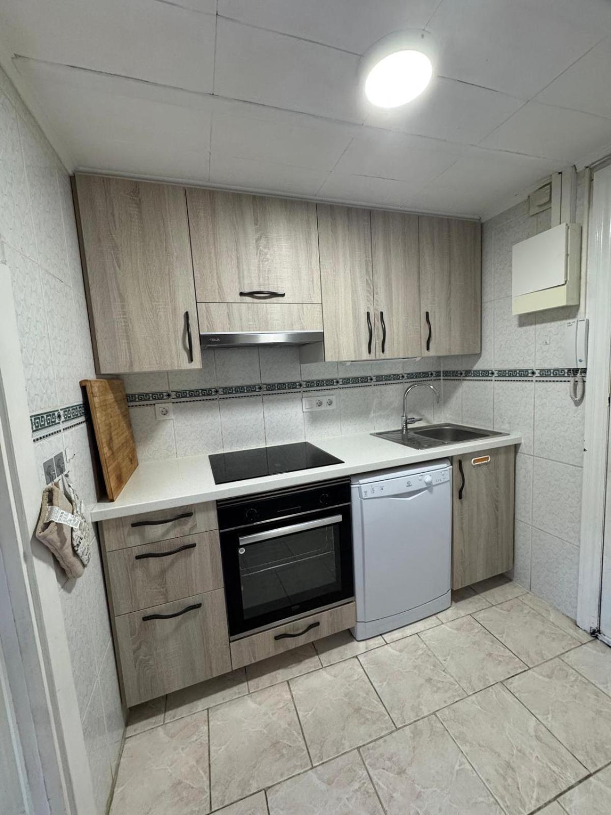 Appartement Premiere Ligne De Mer Avec Piscine Roses Exteriér fotografie